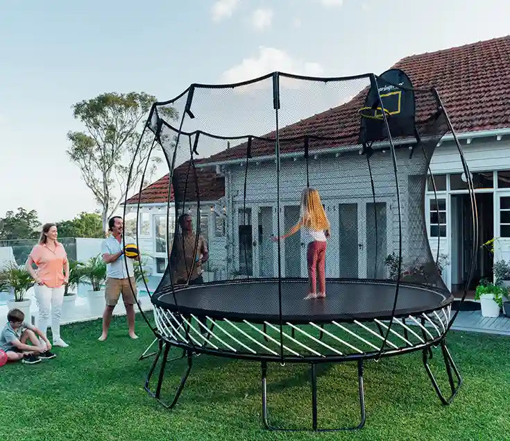 R79 Medium Round Springfree Trampoline