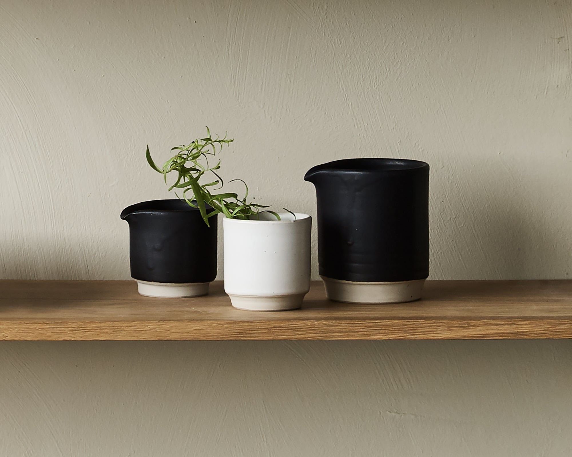 FRAMA - Otto Ceramic Jug | Black | Medium Frama