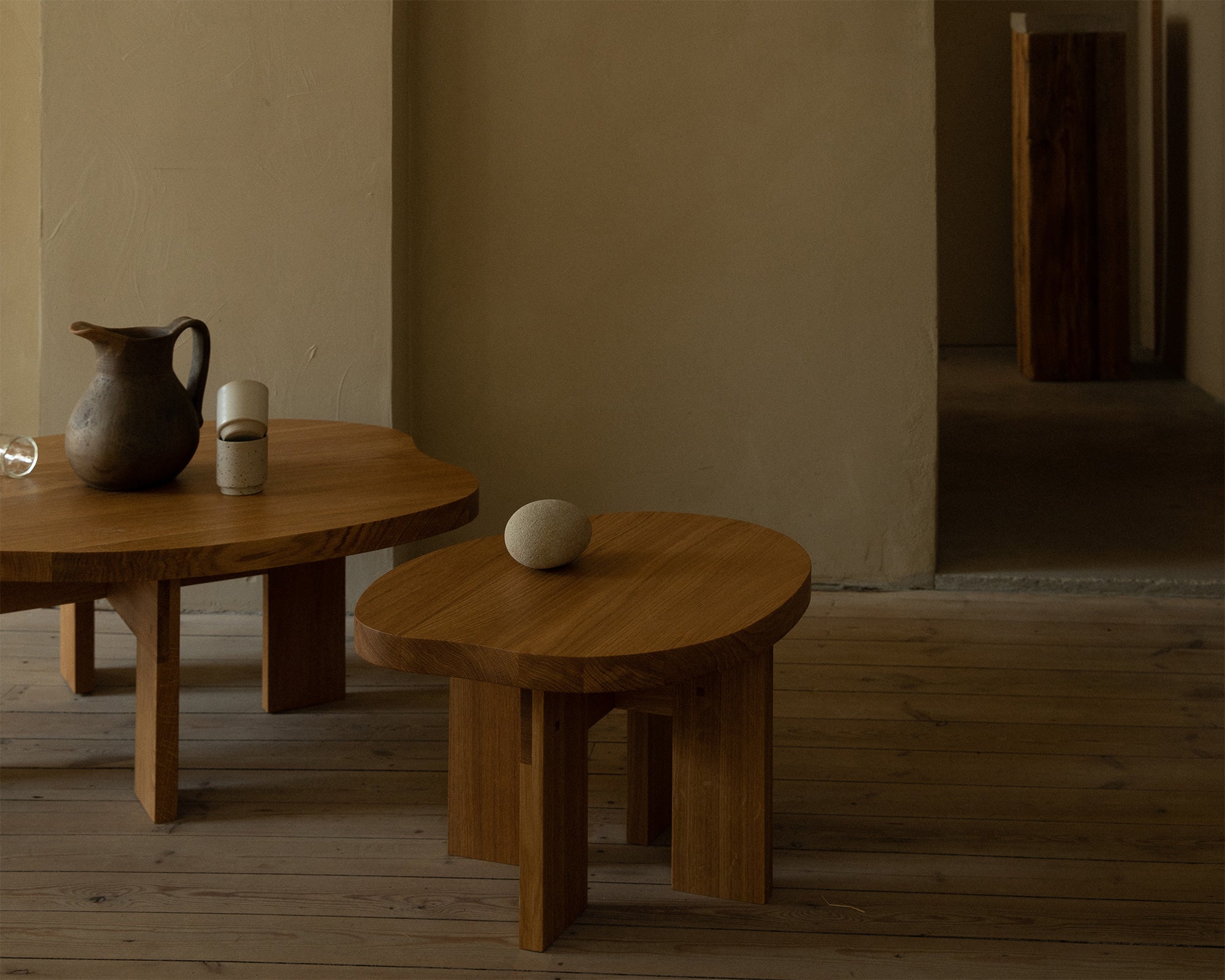 FRAMA - Farmhouse Side Table | Natural Oak | Pond