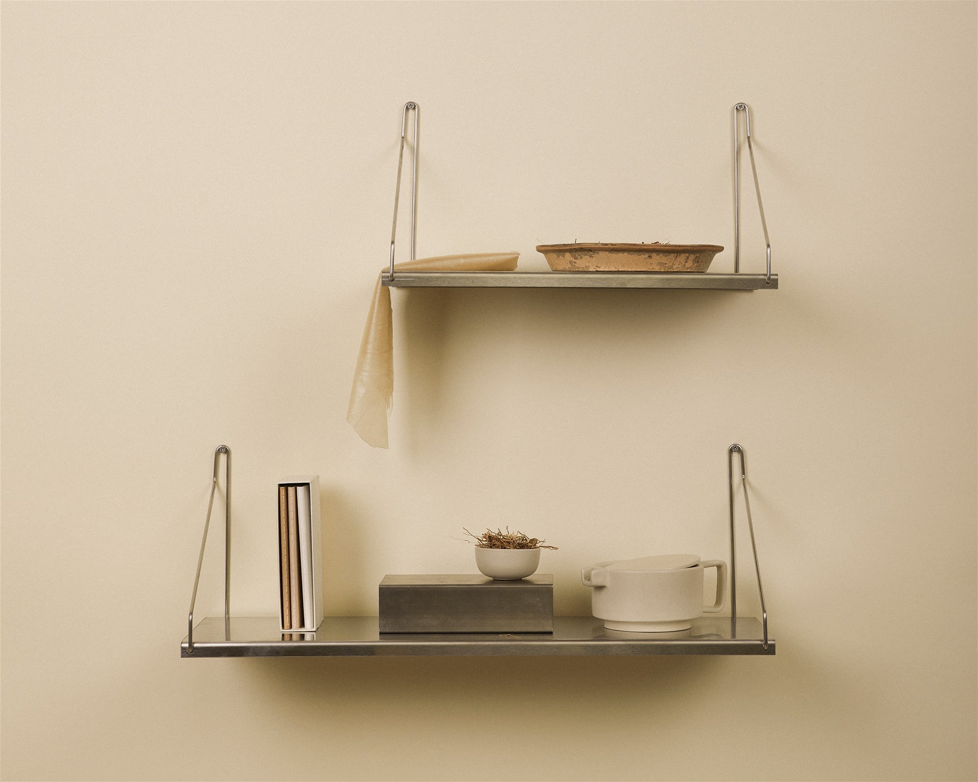 FRAMA - Single Shelf | Stainless Steel | D20 / W40