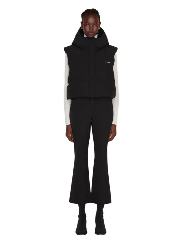 Sula Down Bib Black Holzweiler