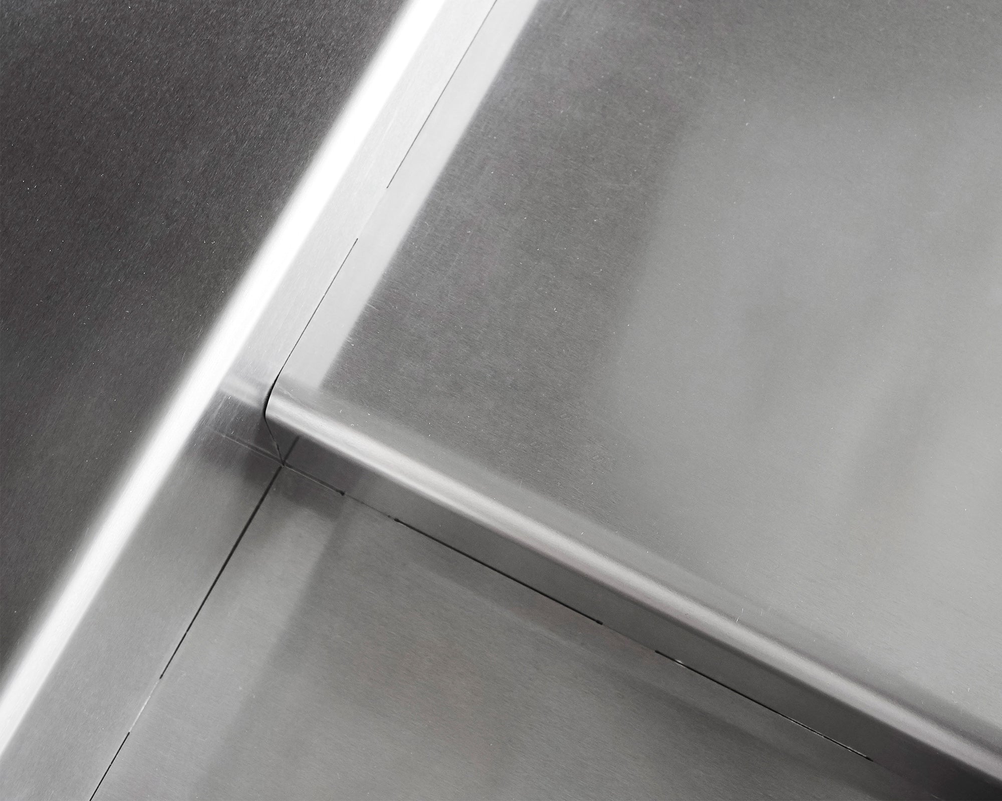 FRAMA - Rivet Side Table | Aluminum