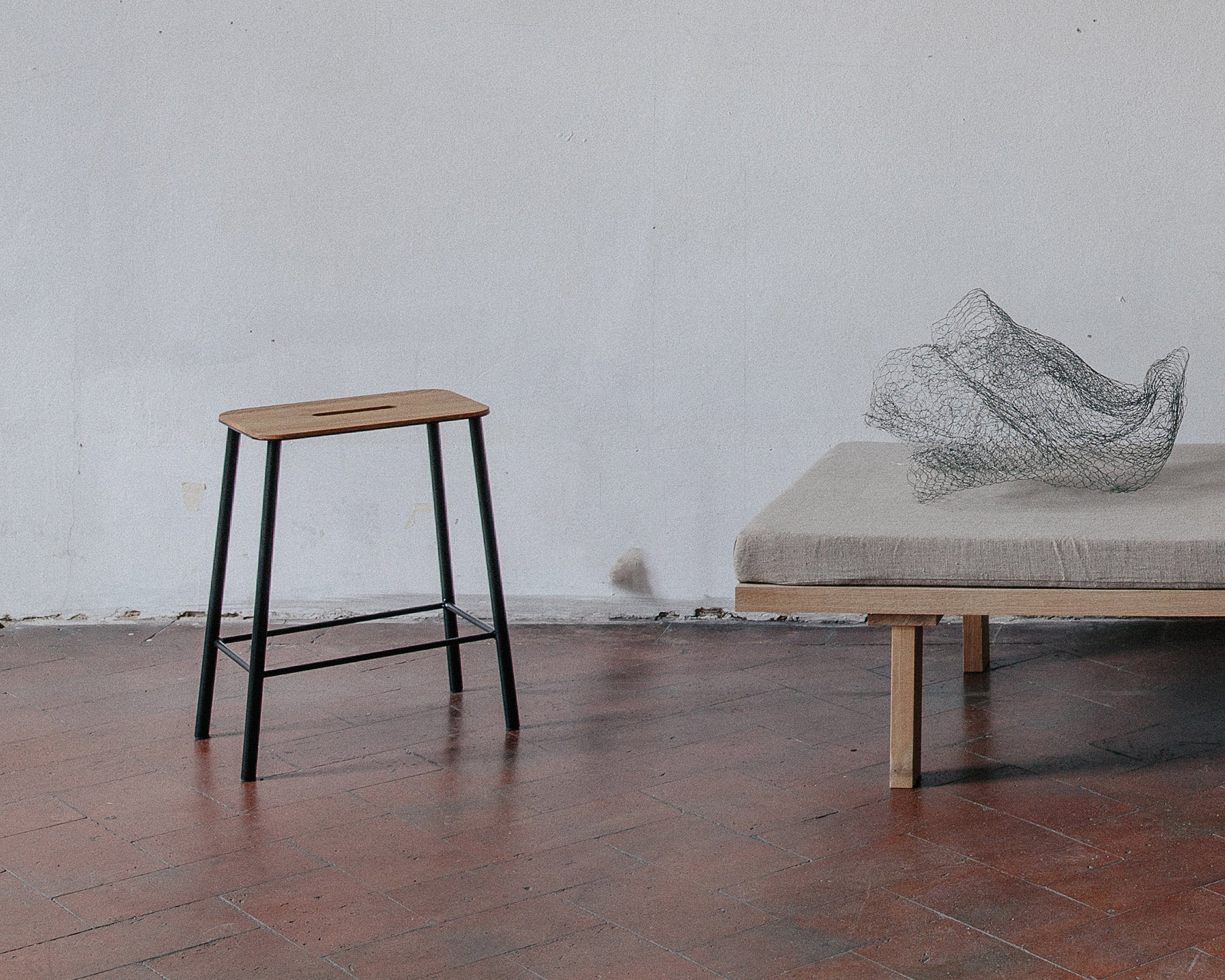 FRAMA - Adam Stool | Black / Oak | H50
