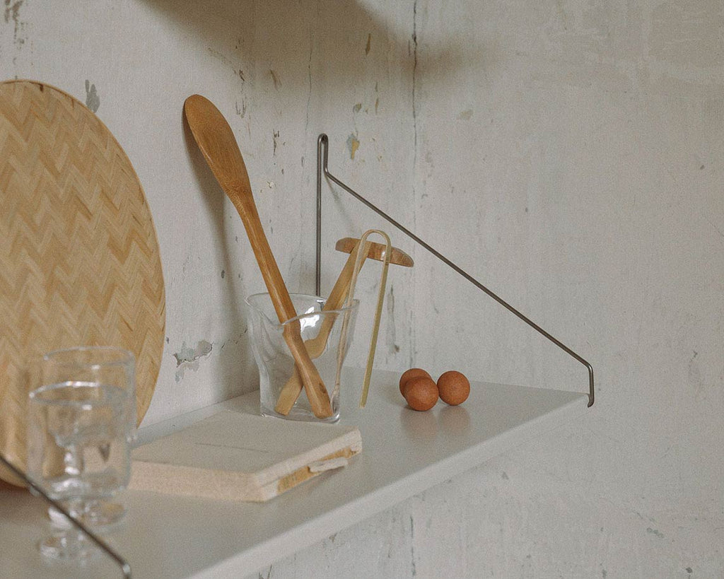 FRAMA - Single Shelf | Warm White Steel | D20 / W80