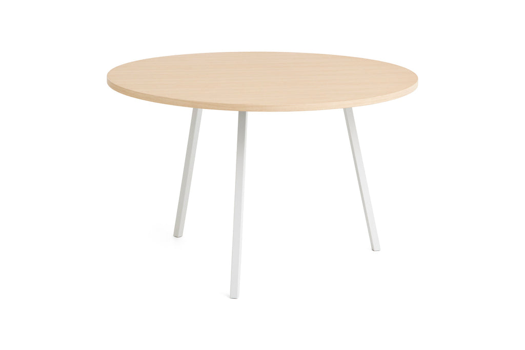 Loop Stand Round Table HAY