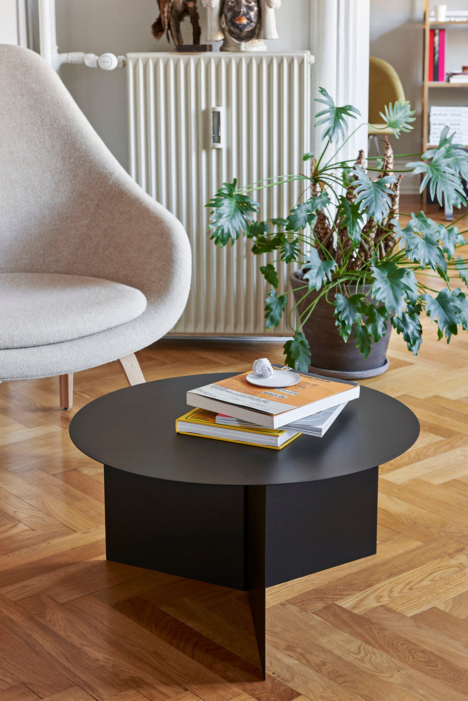 Slit Table HAY