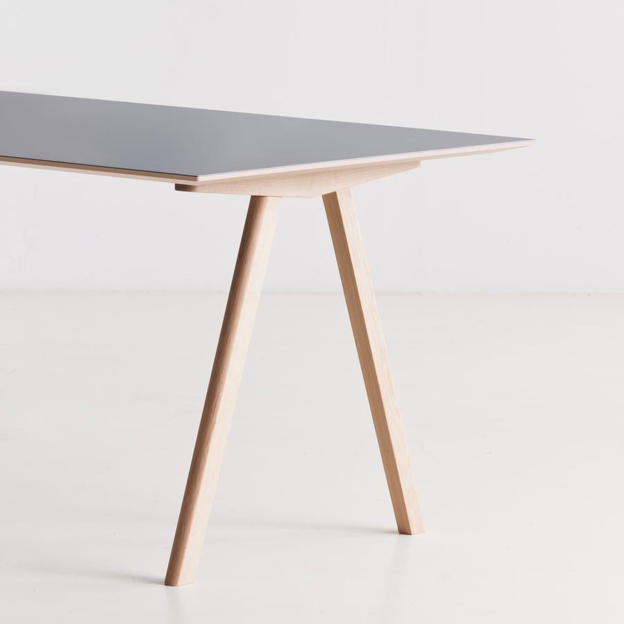 CPH 10 2.0 Desk HAY