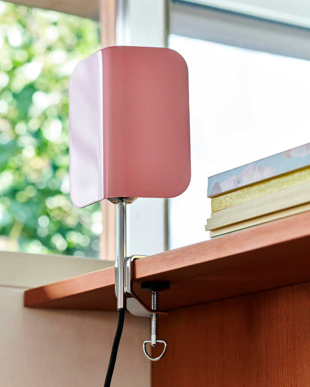 Apex Clip Lamp HAY
