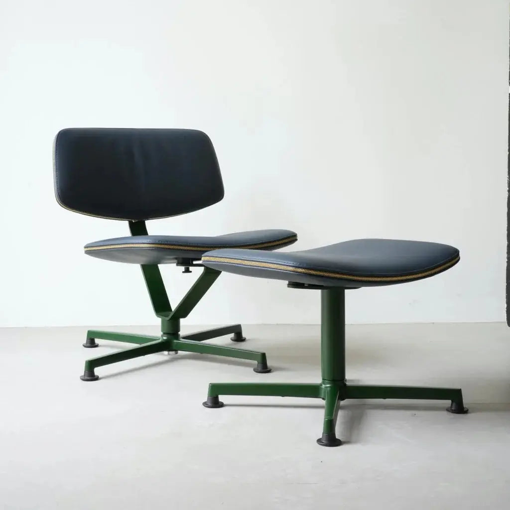 Arba Lounge chair - Upholstered Spoor leather - Dark green base / Spoor dark blue leather raawii