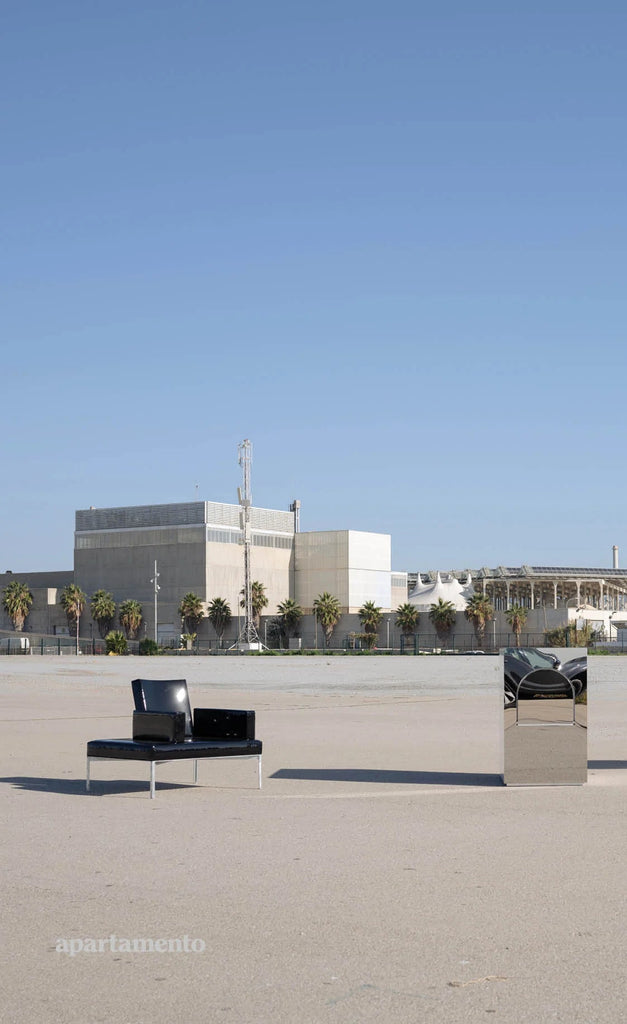 Sam Chermayeff: Beasts apartamento