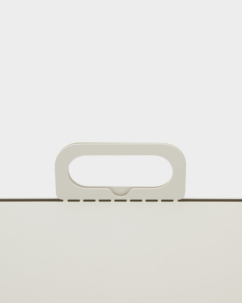 Cable House - Pearl Pedestal