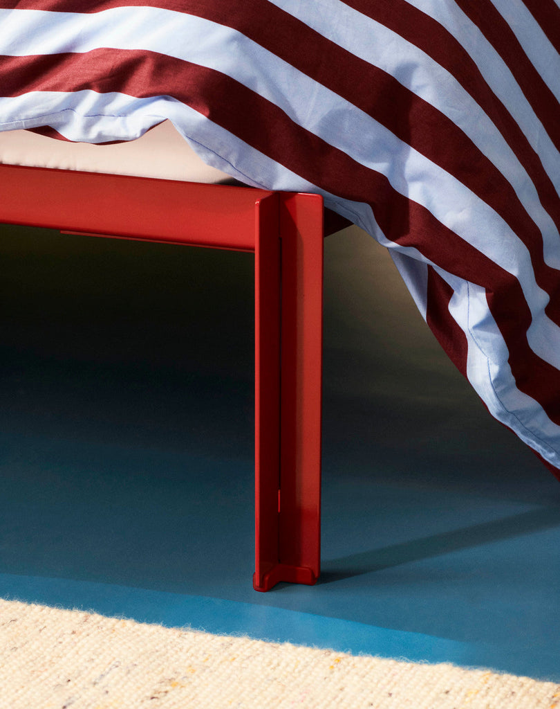 Connect Bed - Maroon Red HAY