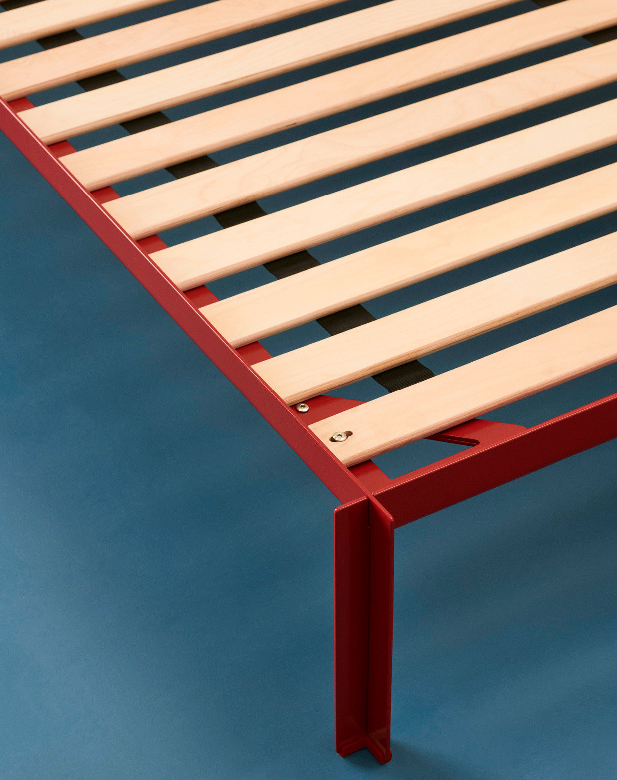 Connect Bed - Maroon Red HAY