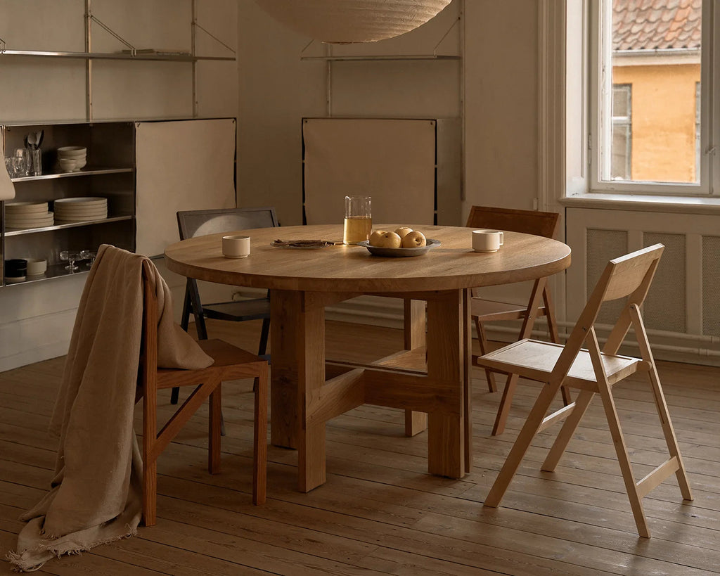 FRAMA - Farmhouse Trestle Table | Natural Oak | 140 Ø Round FRAMA