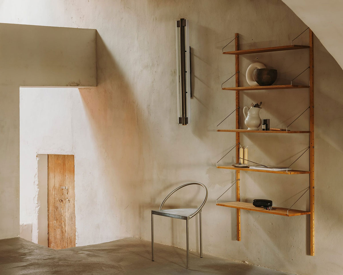 FRAMA - Triangolo Chair | Stainless Steel