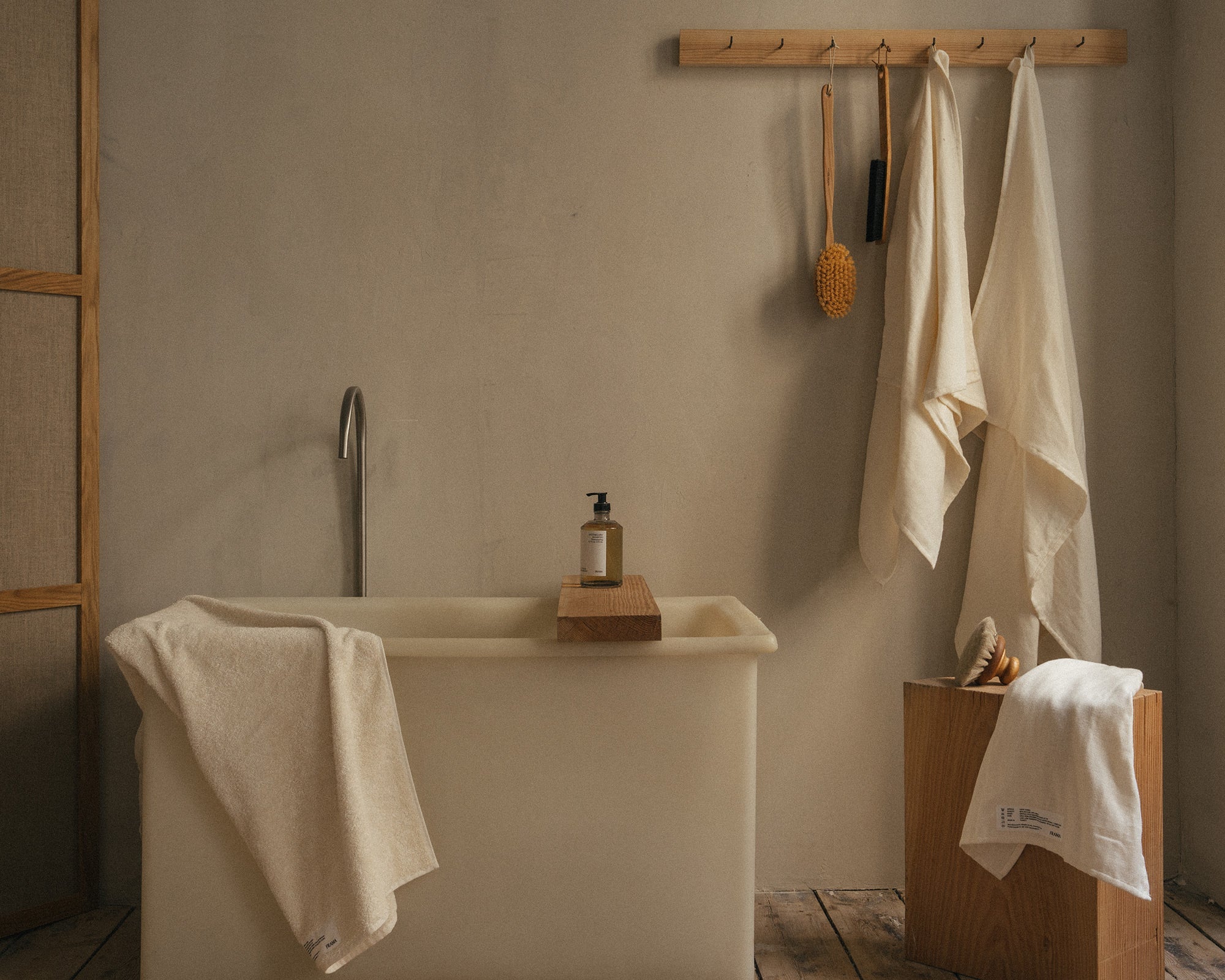 FRAMA - Heavy Towel | Bone White | Bath Towel Frama