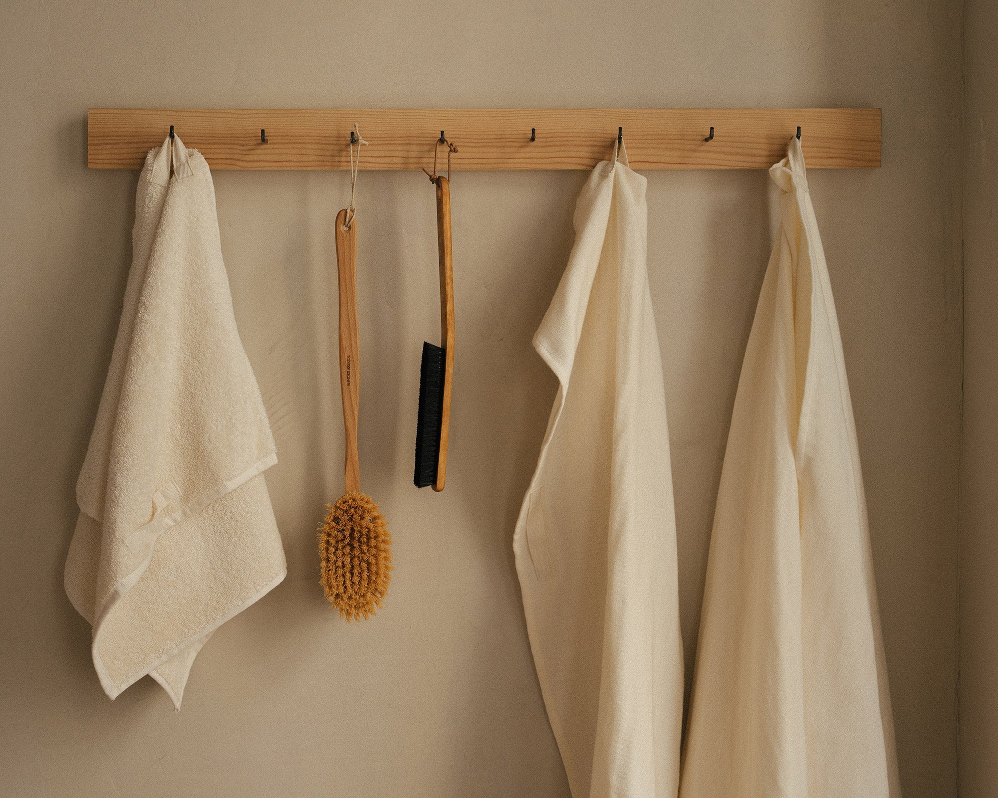 FRAMA - Heavy Towel | Bone White | Hand Towel FRAMA