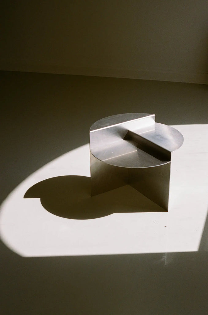 Rivet Side Table | Aluminum Frama