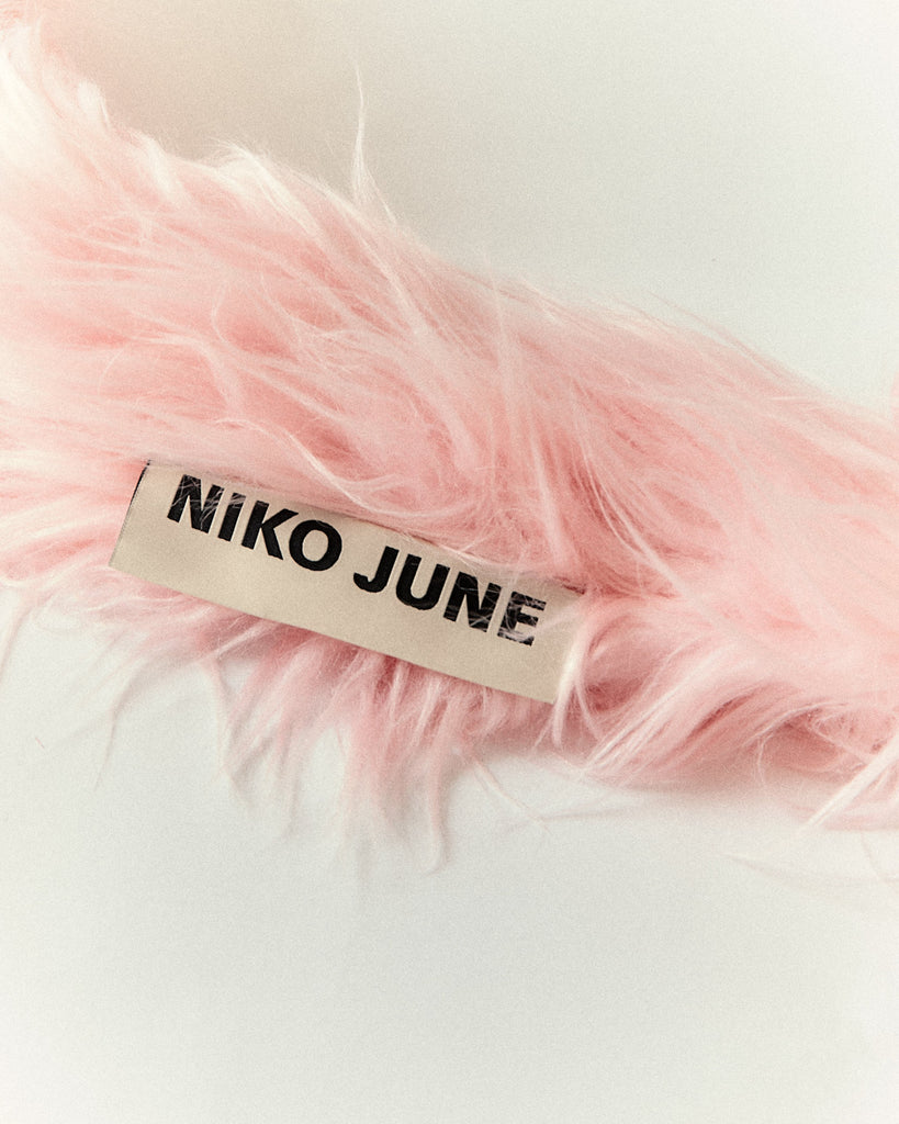 FURRY - Bubble Gum Pedestal