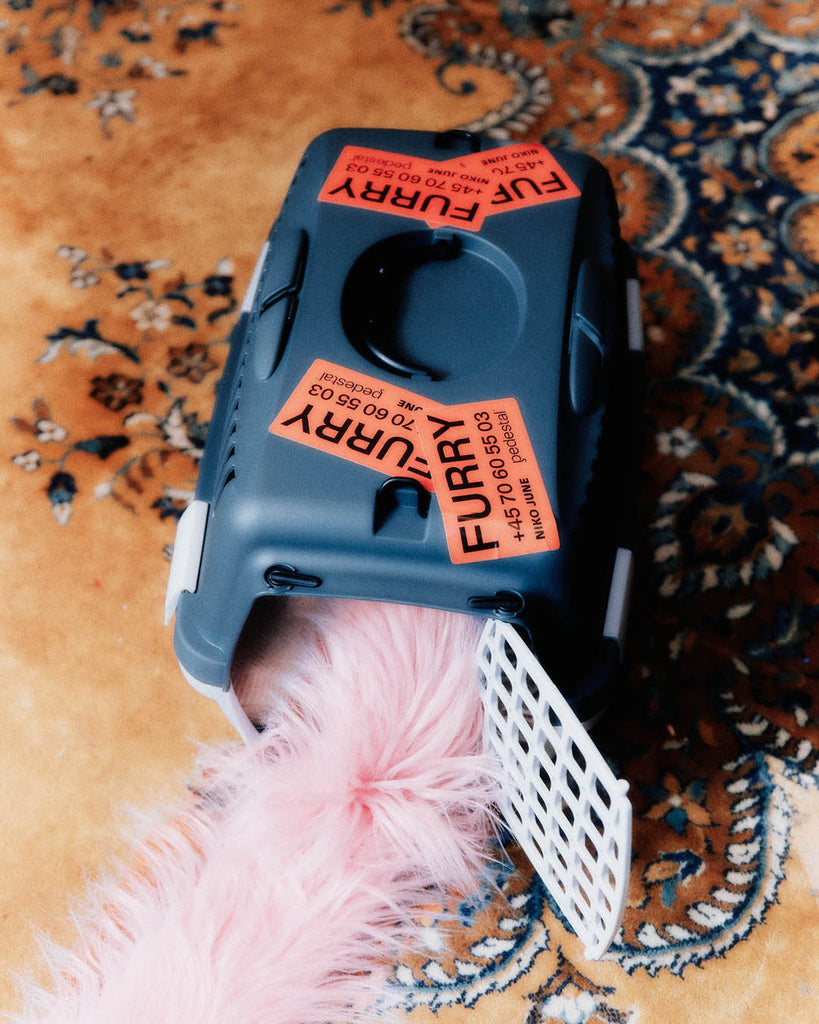 FURRY - Bubble Gum Pedestal