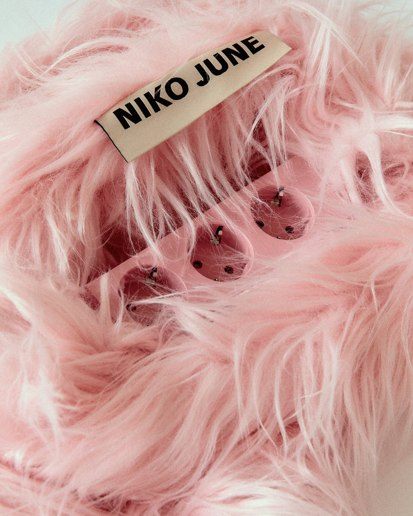 FURRY - Bubble Gum Pedestal