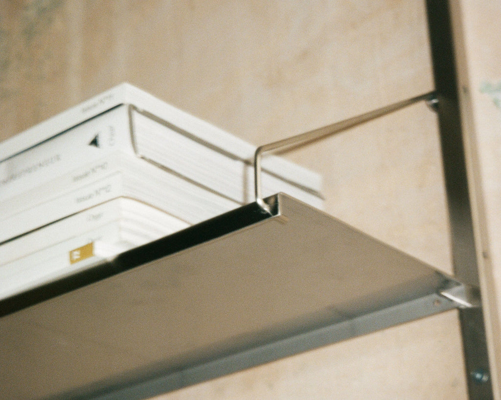 FRAMA - Library Shelf | Stainless Steel | D20 / W60 FRAMA