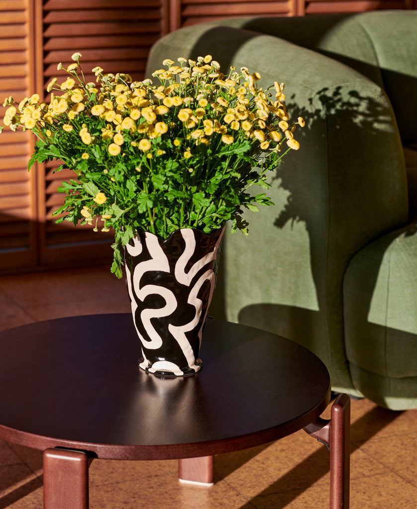 Jessica Hans Shadow Vase HAY