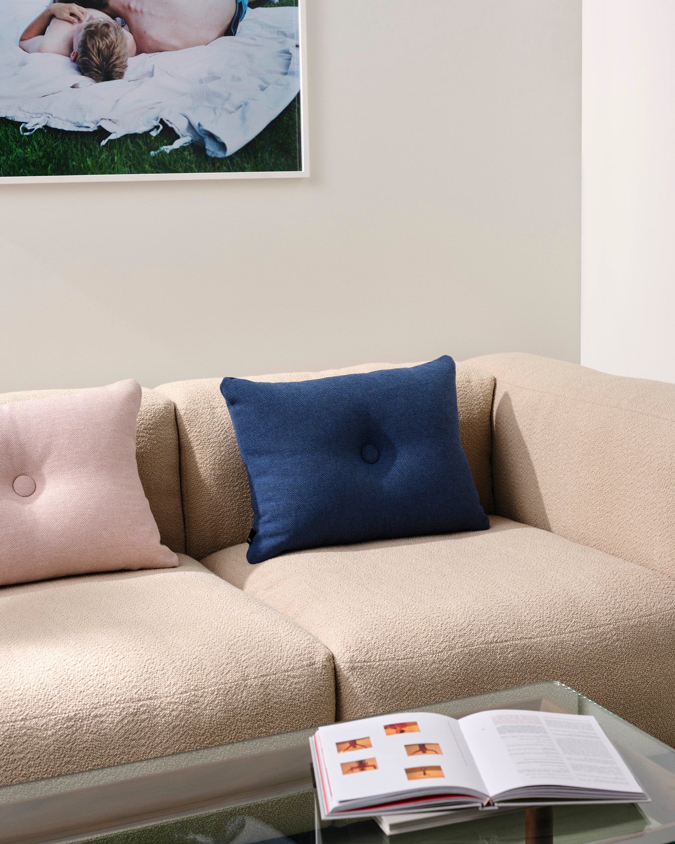 Dot Cushion Mode HAY