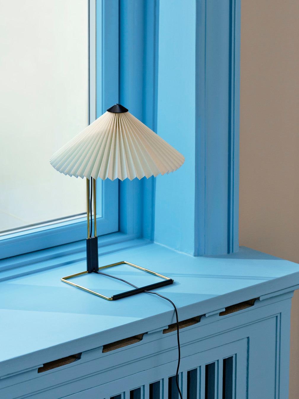 Matin Table Lamp Brass. 300 HAY