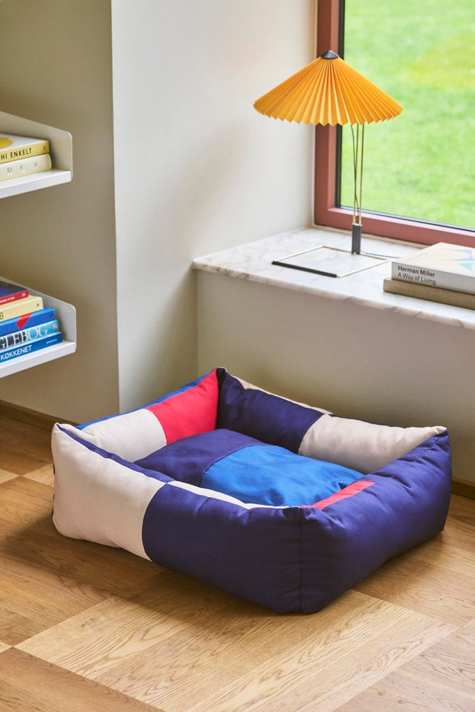 Matin Table Lamp Brass. 380 HAY