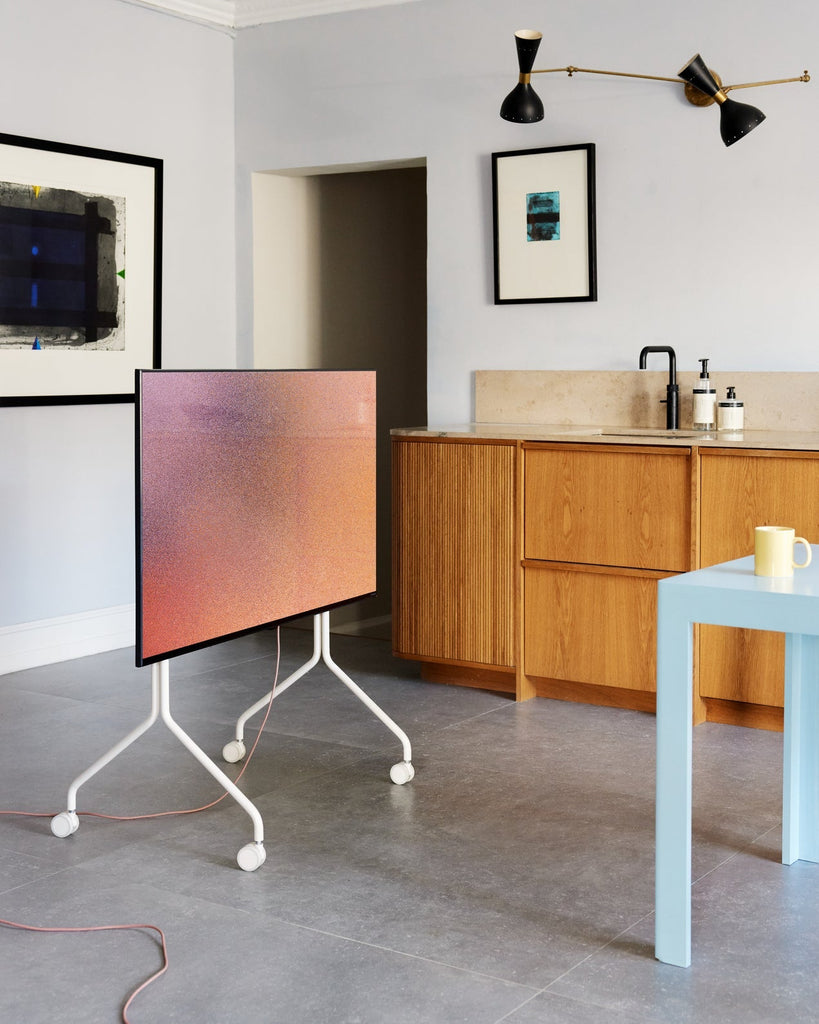 Moon Rollin' - Pearl Pedestal