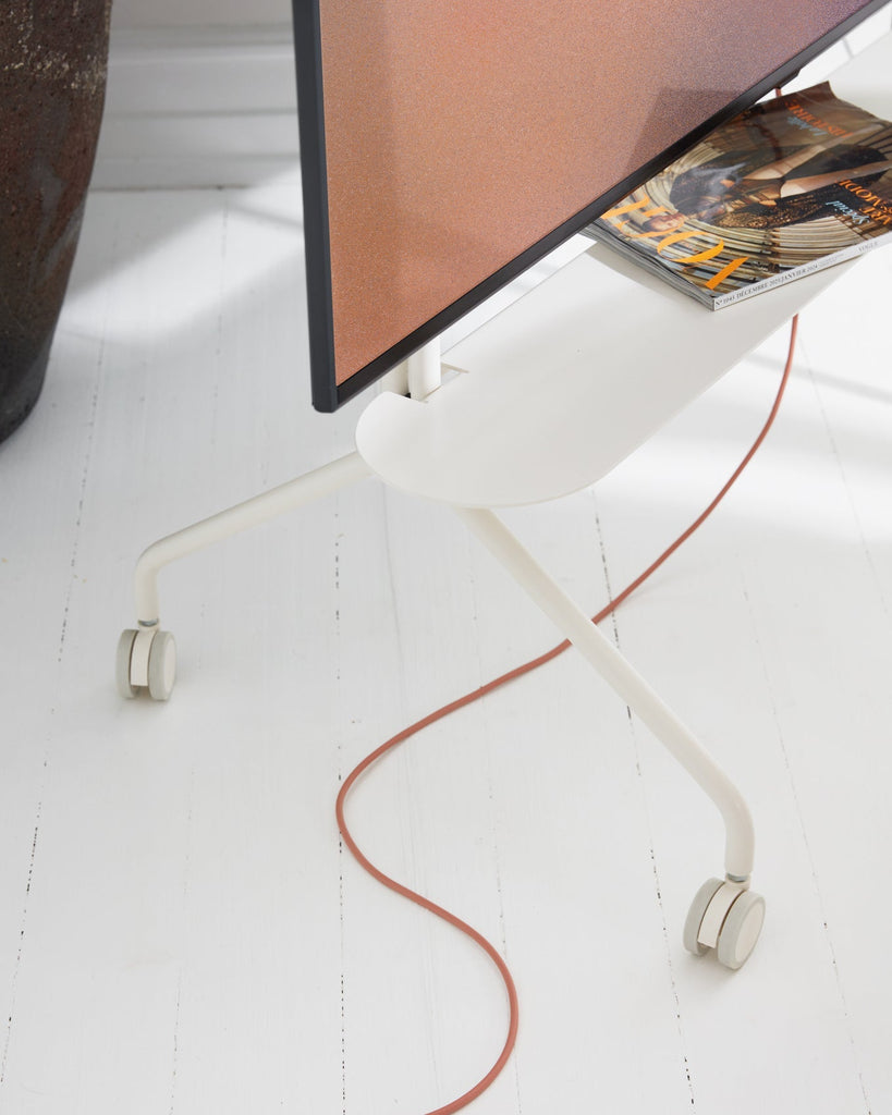 Moon Rollin' - Pearl Pedestal