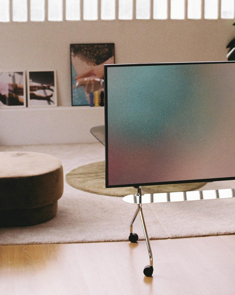 Moon Rollin' - Chrome Pedestal