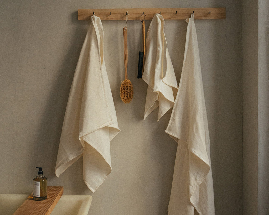 FRAMA - Light Towel | Bone White | Hand Towel Frama