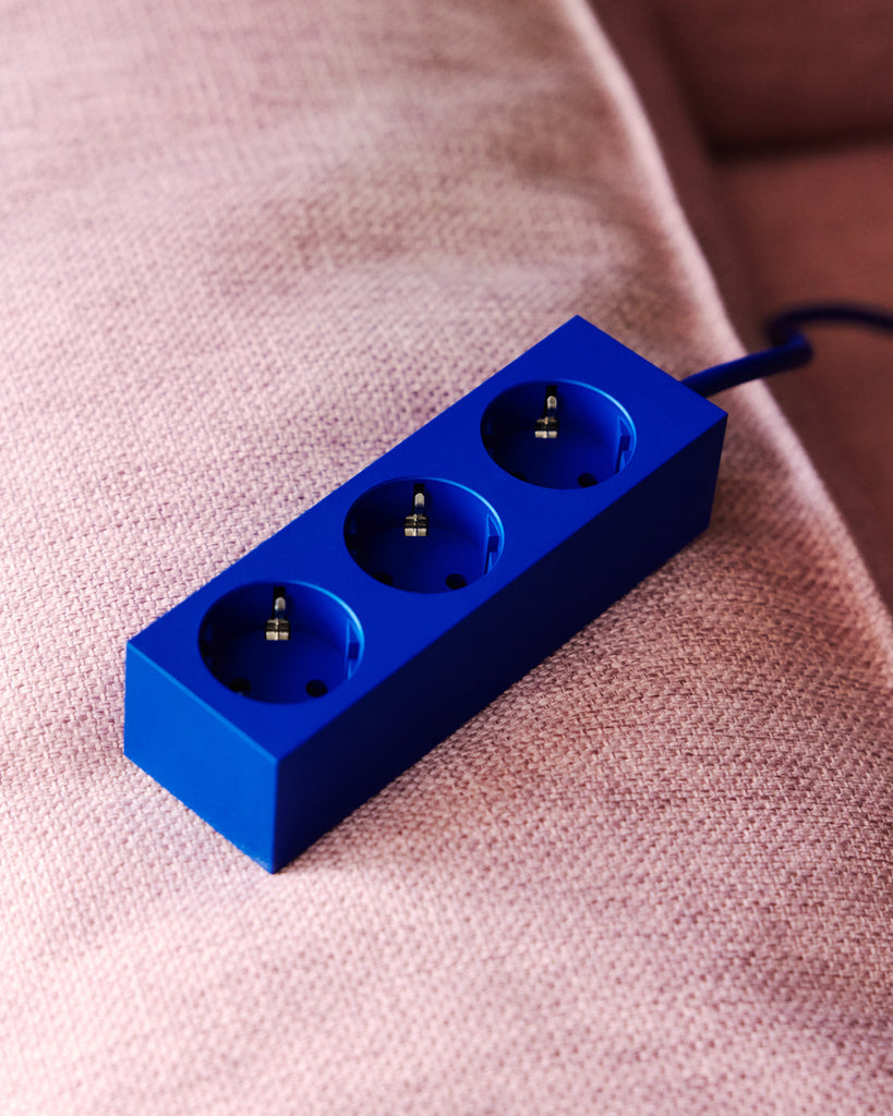 Power Bar 2 meters - Ultra Marine Pedestal