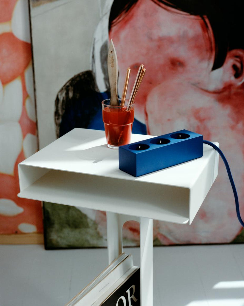 Power Bar 2 meters - Ultra Marine Pedestal