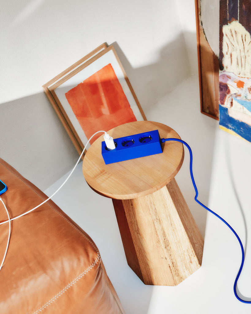 Power Bar 2 meters - Ultra Marine Pedestal