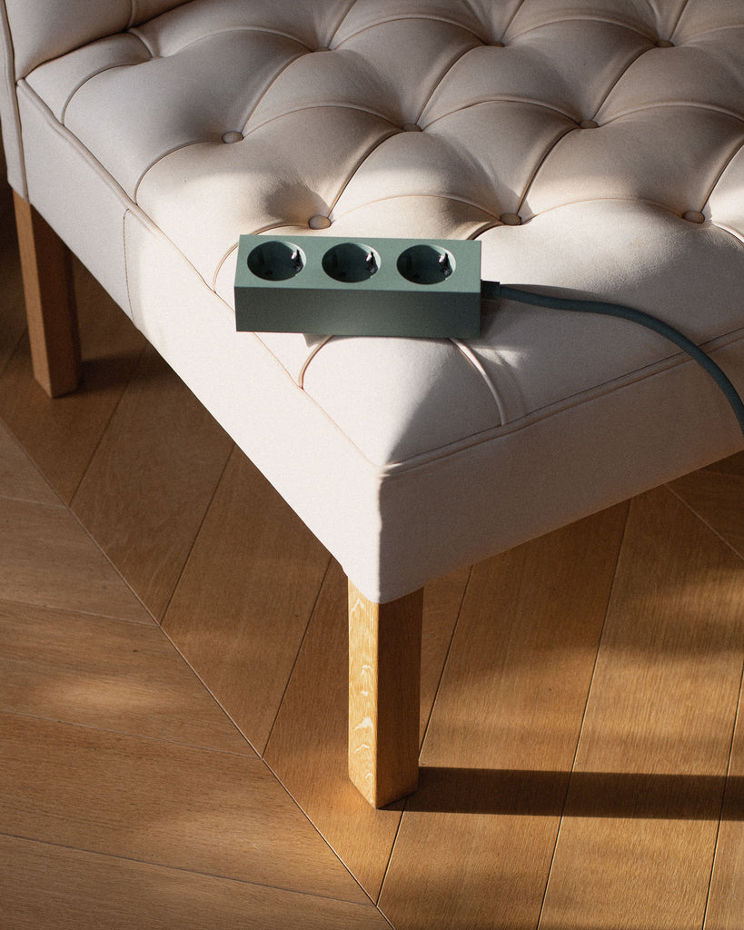 Power Bar 5 meters - Mossy Green Pedestal