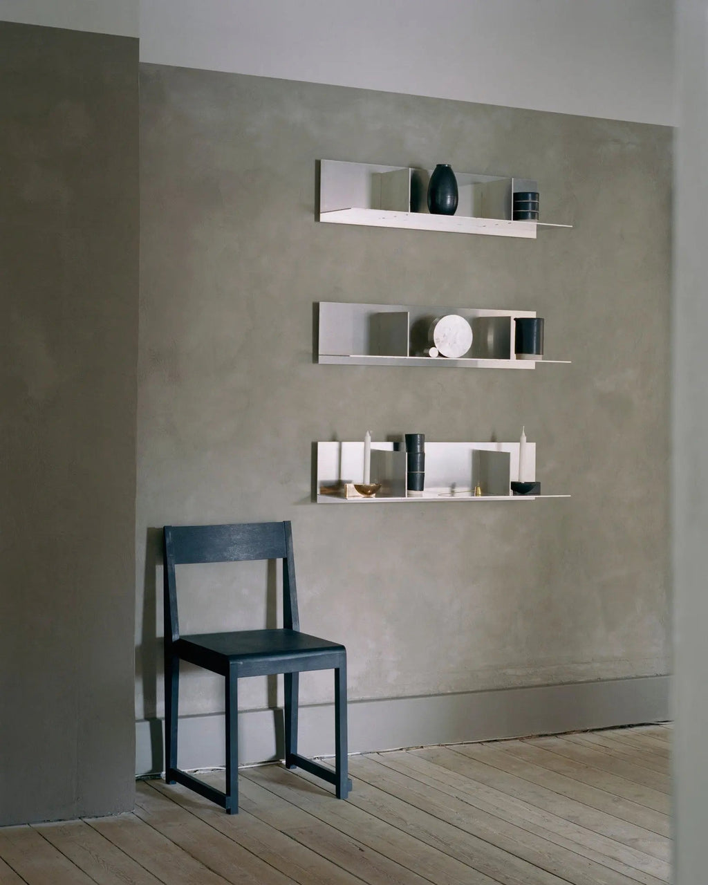 Rivet Shelf | Aluminum | Large Frama