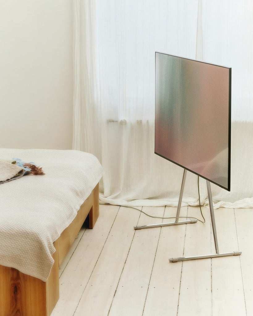 Viva - Chrome Pedestal