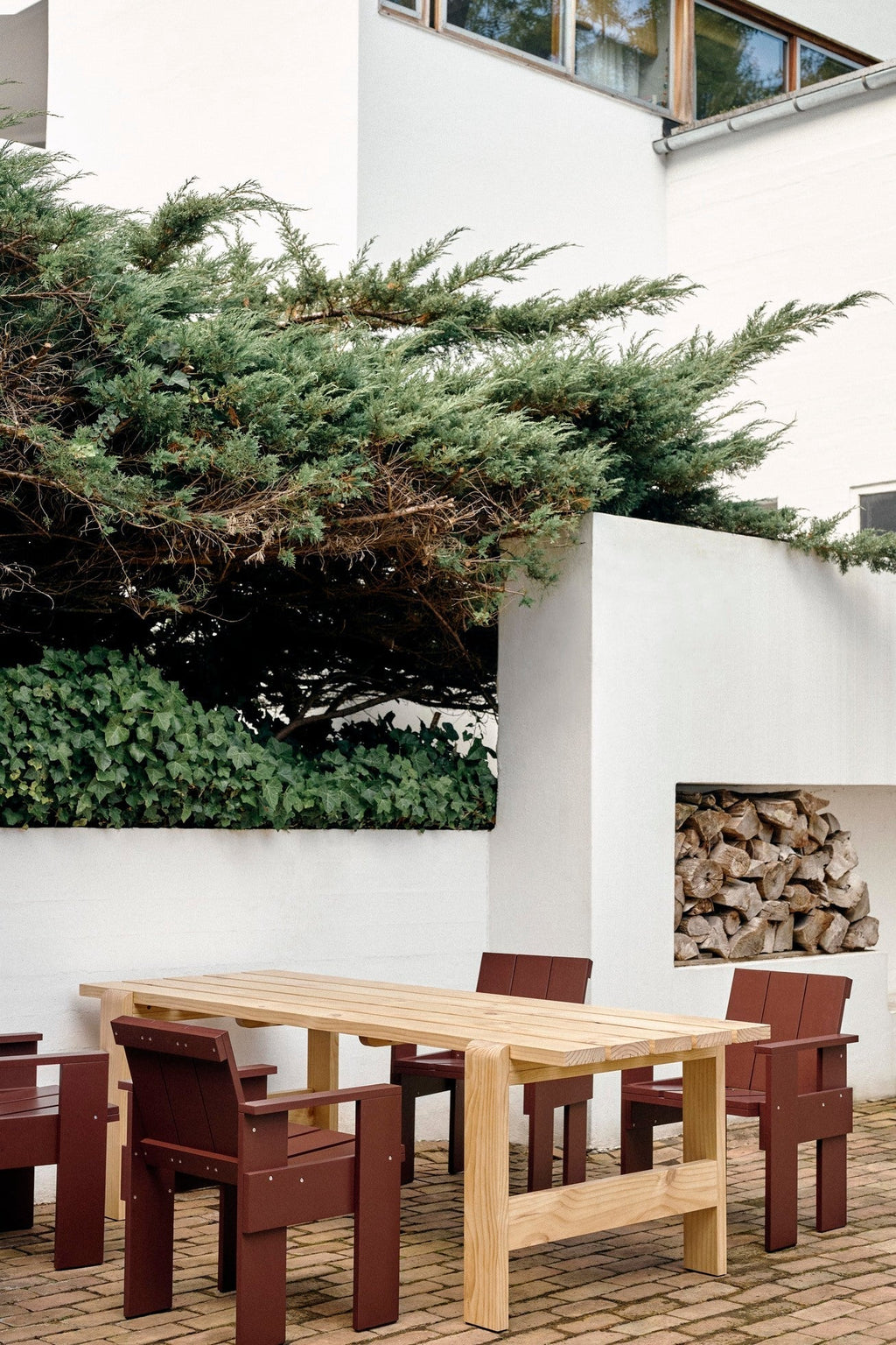 Weekday Table HAY