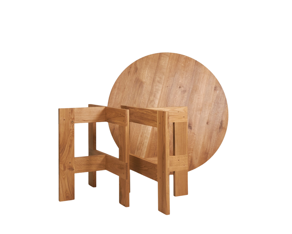 FRAMA - Farmhouse Trestle Table | Natural Oak | 120 Ø Round FRAMA