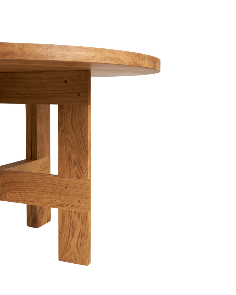 FRAMA - Farmhouse Trestle Table | Natural Oak | 120 Ø Round FRAMA